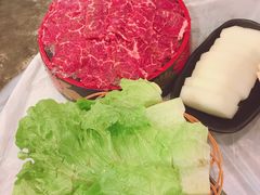 -鲜入围煮花胶鸡海鲜火锅