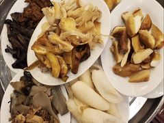 -太婆天府山珍酒楼(亚运村店)