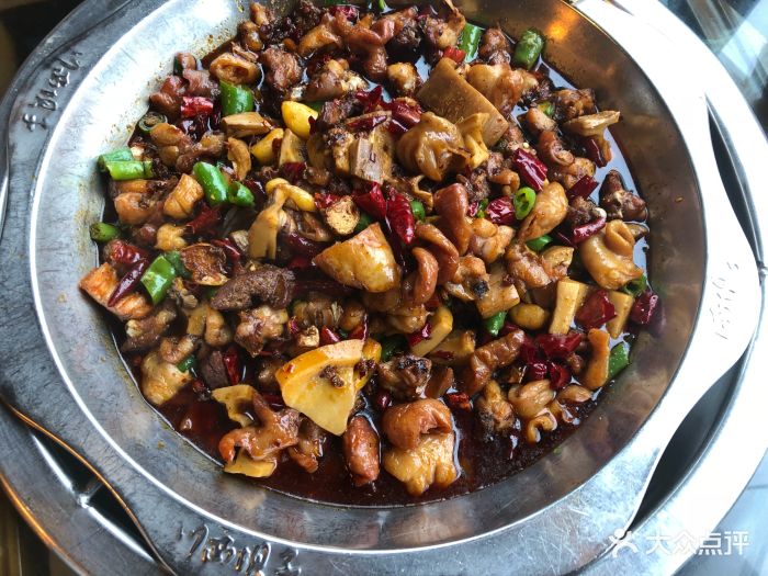 戴师傅川西坝子餐饮连锁有限公司(彩泉公馆店)干锅兔图片