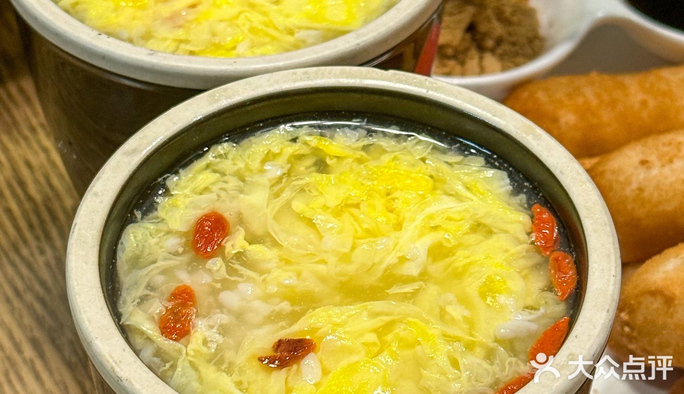感觉比脂渣还好吃哦 另外！一定要试试咸蛋黄炒饭