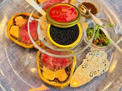 惠灵顿牛排-弦月窗LUNETTE BY AMANDA(复兴路店)