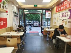 大堂-华莱士·全鸡汉堡(佛城西路店)