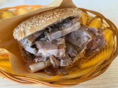 -洪峰浩老北京烧饼夹肉(角门路店)