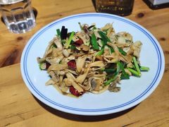 -蜗牛的家旅行主题云南菜餐厅.小酒馆(护国寺店)