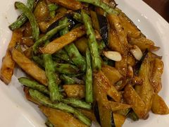 地三鲜-魏四小鱼锅贴王