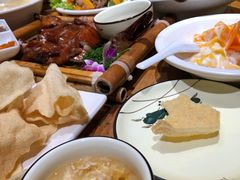 -老滇山寨•云南特色菜•地方菜•民族风情歌舞表演(金碧店)