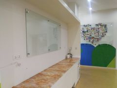 -兜莱·亲亲袋鼠国际早教