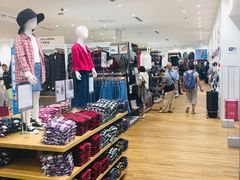 -优衣库(哈尔滨乐松广场店)
