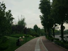 -鹦鹉寺公园