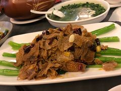 -蔼若春.传承三十年云南菜(金碧公园店)