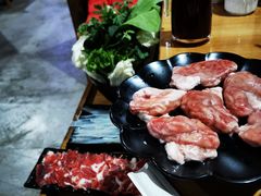 -果松木炭酸菜铜火锅·外婆参鸡汤