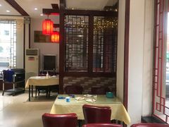 大堂-李连贵熏肉大饼(兴工街店)