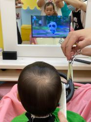 -爆米花儿童美发乐园