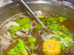-乡土黄·鲜牛肉火锅·小龙虾(兴业街店)