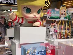 -泡泡玛特POPMART(上海环球港店)