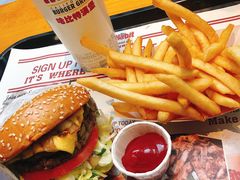 -The Habit Burger Grill 哈比特汉堡(复兴soho店)