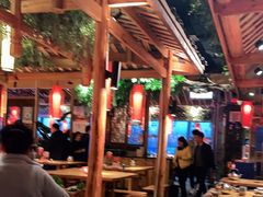 大堂-野山舂·贵州现舂酸汤火锅(鸿通城店)