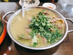-杨三娘跷脚牛肉(羊子山西路店)