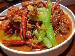 -茸梅路右拐龙虾-农家菜(松江店)