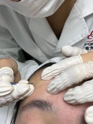 -苗方清颜专业祛痘·皮肤管理