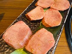 -炼火烤肉店