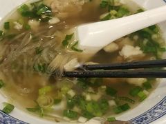 -陇兴楼兰州拉面(西安咸阳国际机场店)