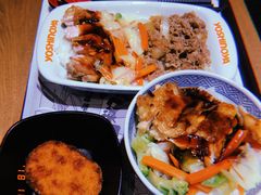 牛肉煎鸡双拼饭-吉野家(南昌铜锣湾店)