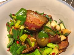 大蒜辣椒炒腊肉-廖师傅大蒜炒腊肉(袁家岭店)