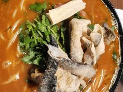 招牌炸酱小锅米线-肥汁米蘭香港米线(宁波路总店)