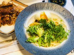 葱油溏心拌面-面乙新派手擀面(大悦城店)