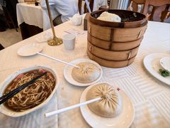 蟹黄汤包-怡园饭店-餐厅(四望亭店)