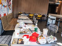 -麦当劳(杨林得来速店)