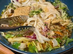 -耶里夏丽·丝路国际新疆菜·清真食品(徐汇南丹东路臻选店)