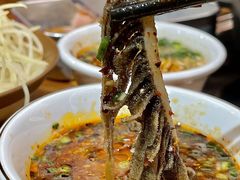 -黔三一夺夺粉酸汤火锅(百信店)