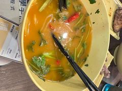 -谭仔云南米线(粉岭车站路店)