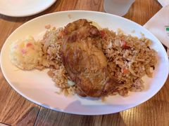 海鲜炒饭配鸡排-玛格萝妮(汇智国际商业中心店)