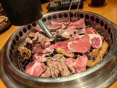 -拾勝牛·江景安格斯烧肉放题(江湾阳光天地店)