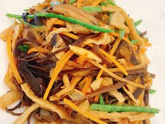 阿婆焖罗汉斋-海湾壹品·粤菜·早茶·烤鸭(拱北店)