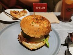 -必胜客(仲盛商城王安宇主题店)