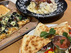 -HELLO 27 意面·沙拉·帕尼尼