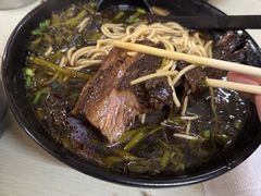 -小龙大肉面馆
