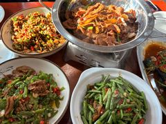 -湖南人家湘菜馆(镇江路店)