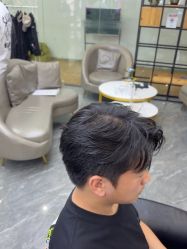 -藤野造型烫染·漂发