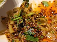 -嗨辣小聚·盘锦河蟹·海鲜烧烤龙虾(盘锦十年好店)