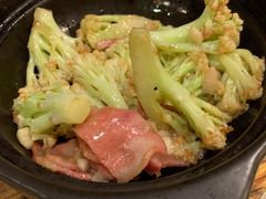 -新大咀港式茶餐厅(宝山万达店)