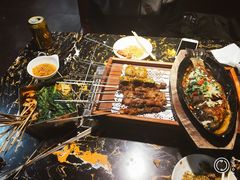 -韩金利串店(让胡路店)