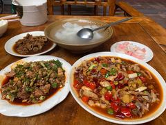-茅屋大酒店