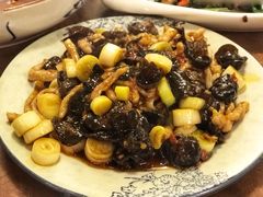 鱼香肉丝-付掌柜在成都·热炒砂锅集(金禾店)