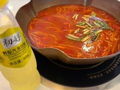 -毛辣果·贵州红酸汤牛肉火锅(西单店)