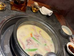 -大匠工房古船木艺术餐厅·猪肚鸡专门店(长白仙岛店)